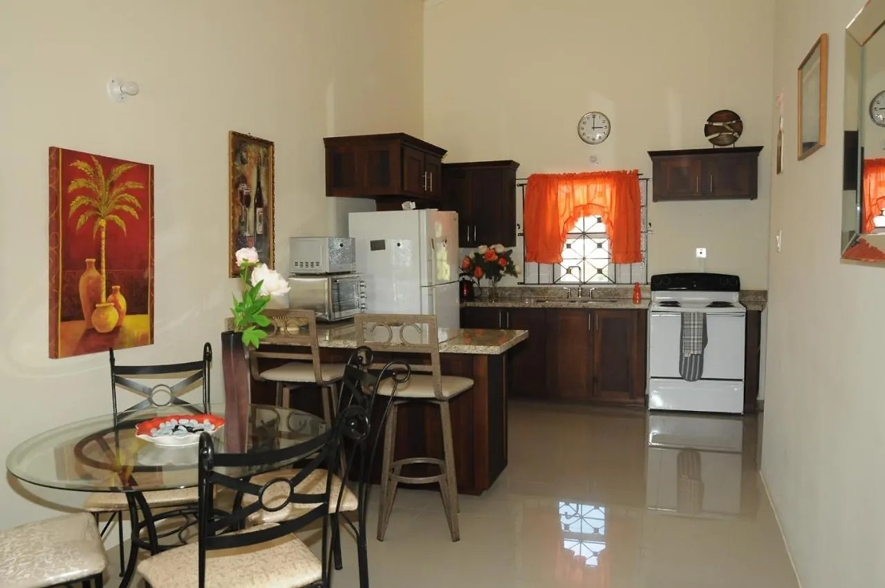 Villa Ochi Rios Drax Hall 3 Bed Sleeps 7 Exquisitely Fully Furnished Accommodations Ocho Ríos Jamaica