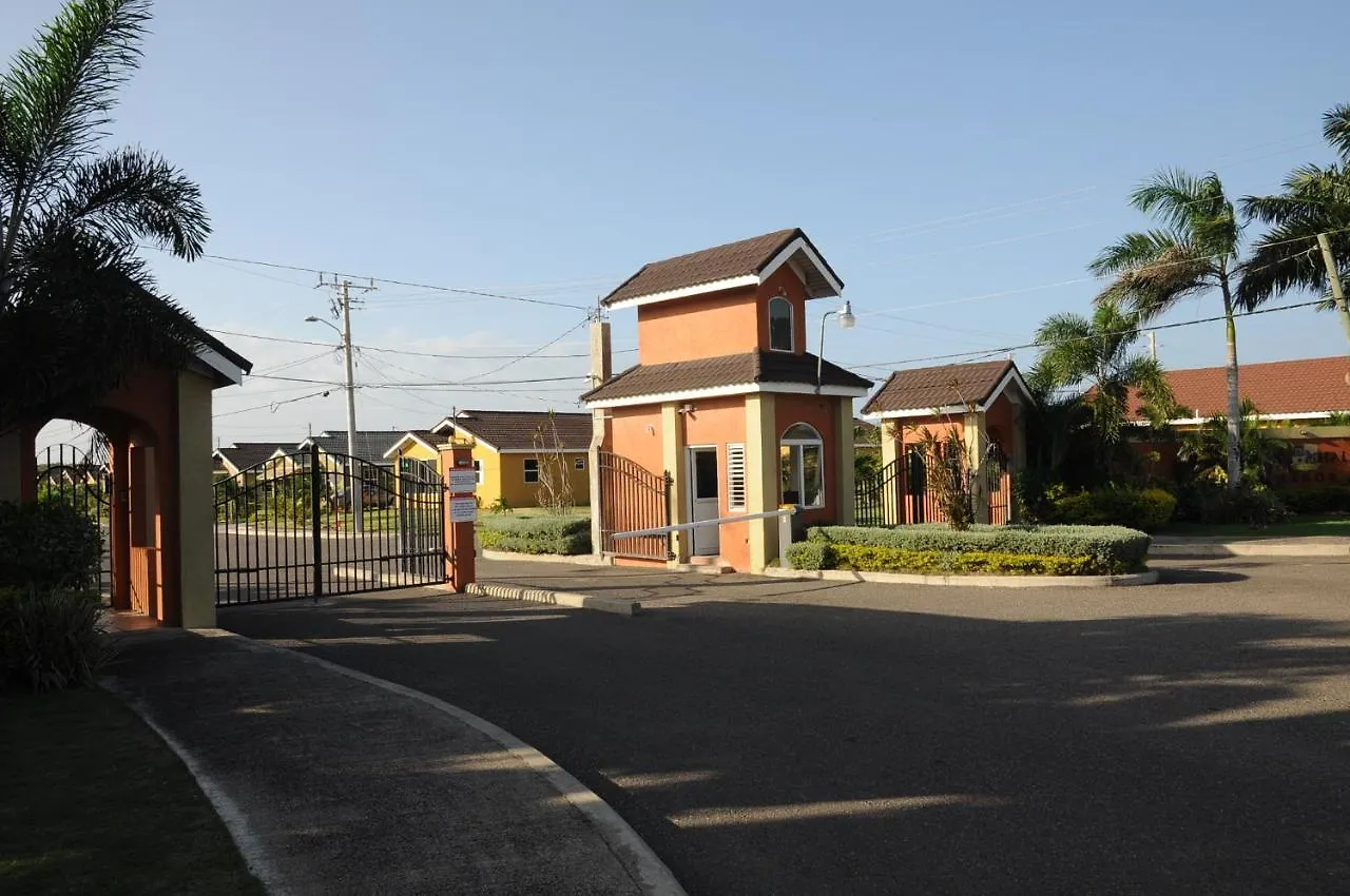 Villa Ochi Rios Drax Hall 3 Bed Sleeps 7 Exquisitely Fully Furnished Accommodations Ocho Ríos