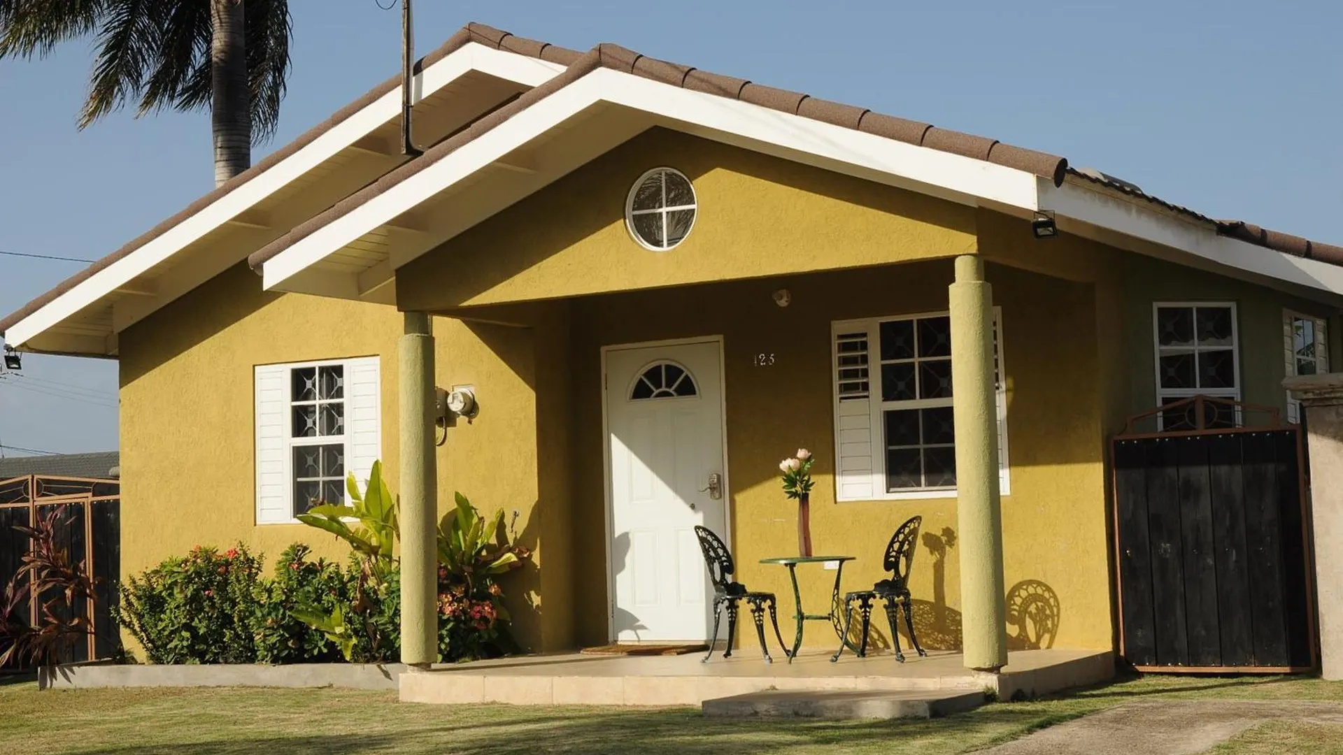 别墅 Ochi Rios Drax Hall 3 Bed Sleeps 7 Exquisitely Fully Furnished Accommodations 奥乔里奥斯