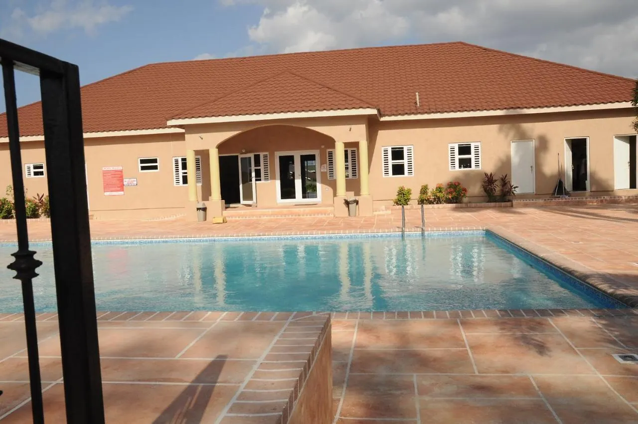 别墅 Ochi Rios Drax Hall 3 Bed Sleeps 7 Exquisitely Fully Furnished Accommodations 奥乔里奥斯